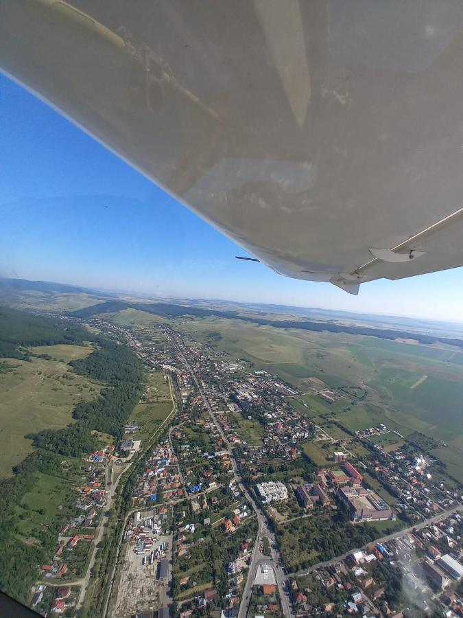 Alma Apartament Piatra Neamţ Екстериор снимка