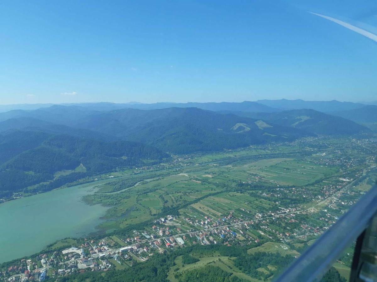 Alma Apartament Piatra Neamţ Екстериор снимка